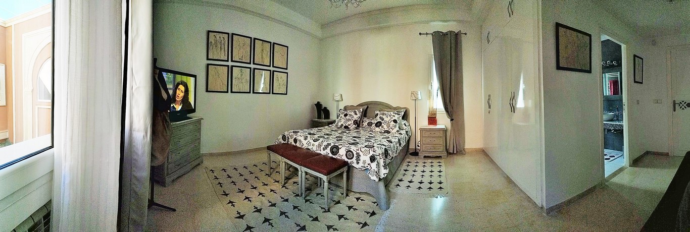 Chambre d'hôtes : 190 TND/60€ /du 01 octobre au 15 juin)           220  TND/66€ (du 16 juin au 30 septembre)